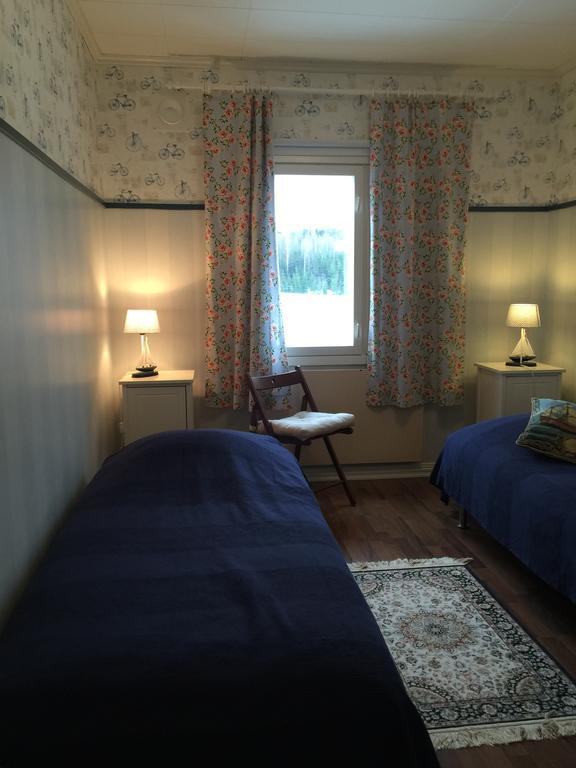 Box Bed & Breakfast מראה חיצוני תמונה