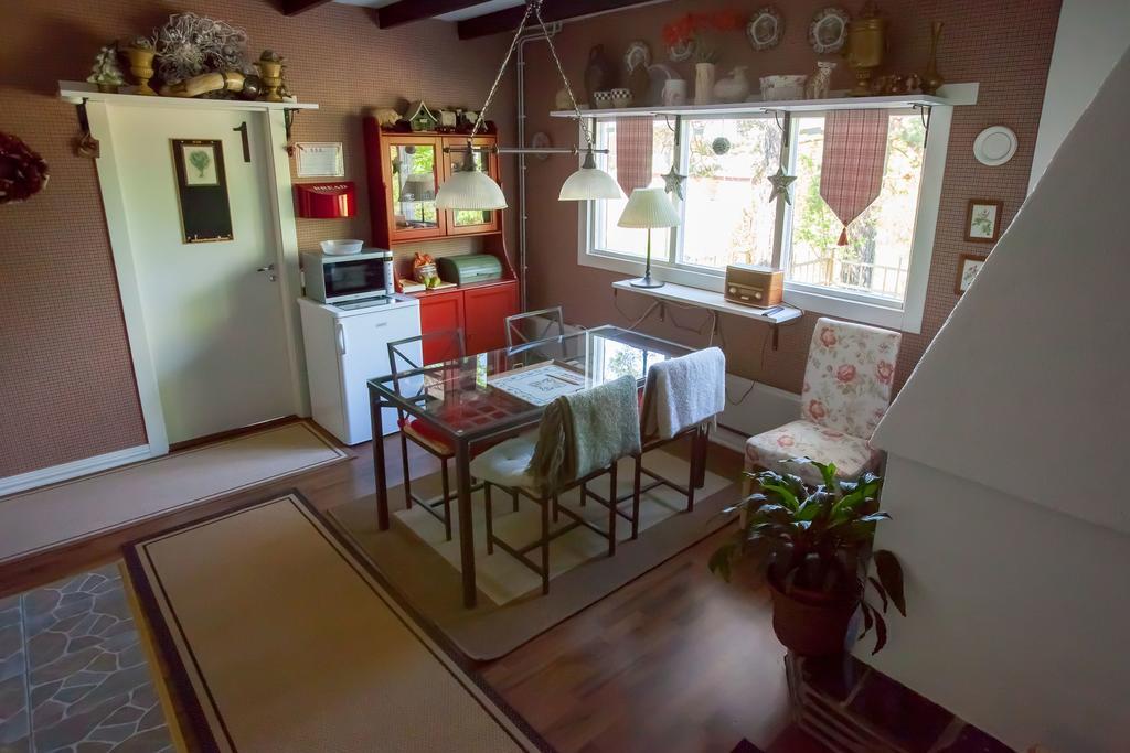 Box Bed & Breakfast מראה חיצוני תמונה