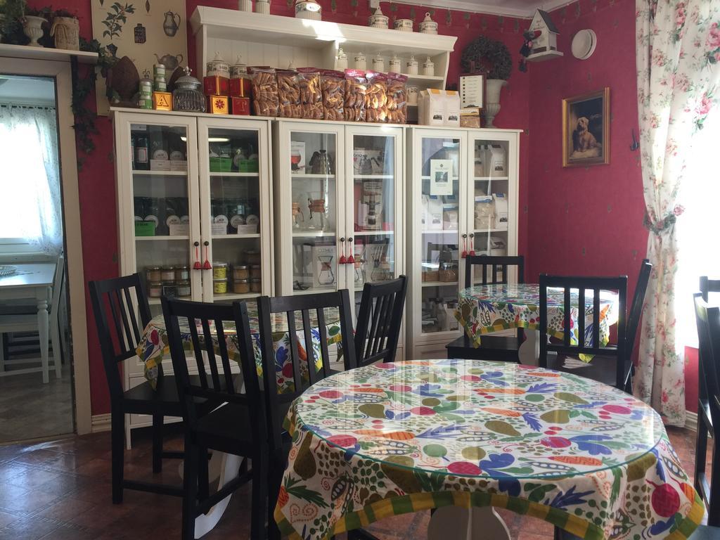 Box Bed & Breakfast מראה חיצוני תמונה