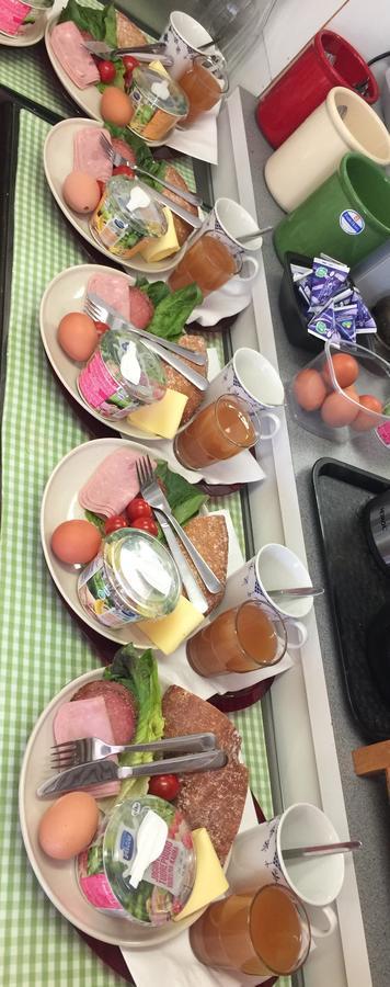 Box Bed & Breakfast מראה חיצוני תמונה